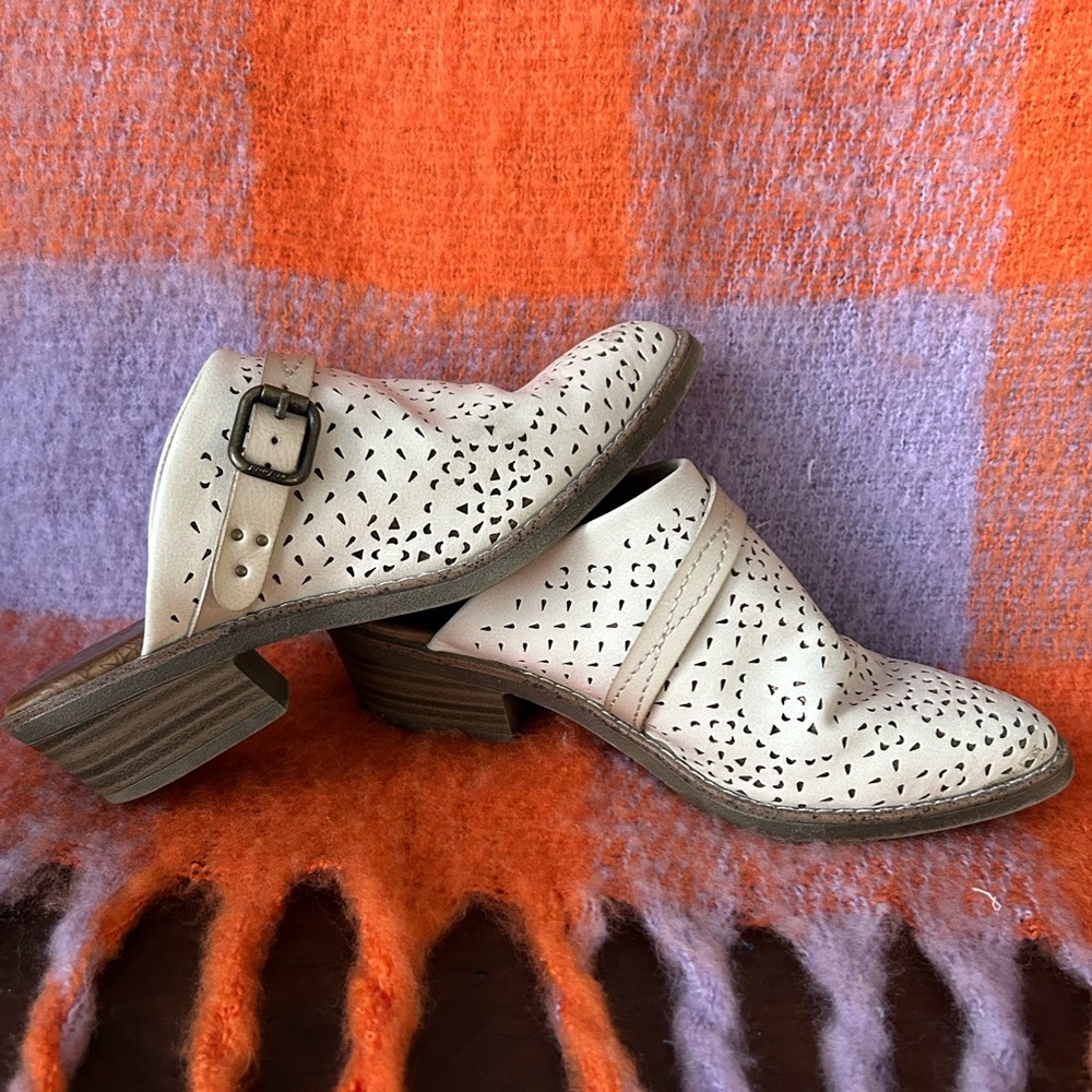 BLOWFISH Mules